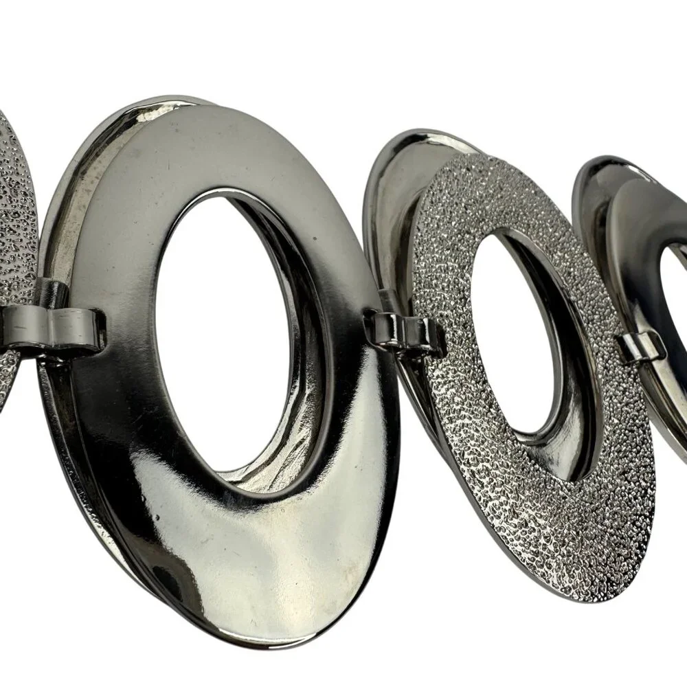 Vintage 1980s Silver-Tone Oval Link Statement Belt With Textured & Smooth Finish